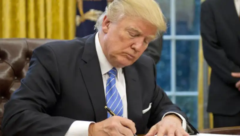 Трамп объявил о новых санкциях по отношению к Ирану