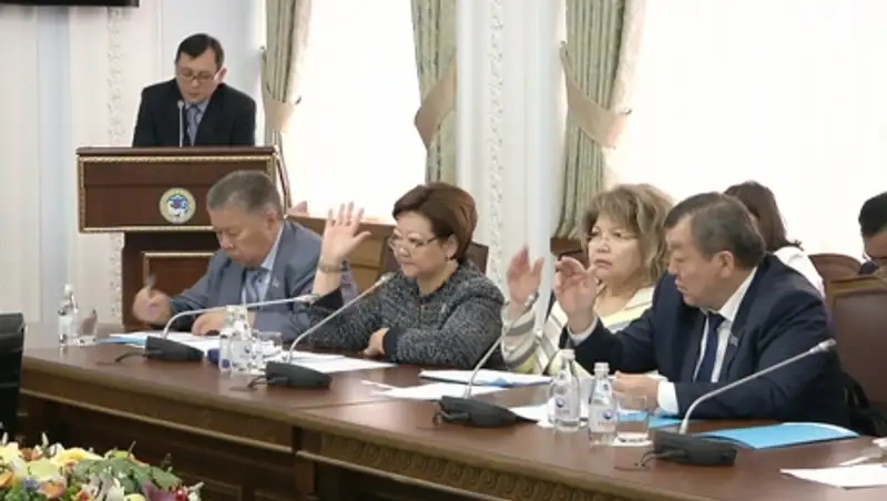 В Алматы решат проблему владельцев домашних животных