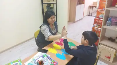 В Акмолинской области открыт 21 кабинет поддержки инклюзивного образования, фото - Новости Zakon.kz от 30.03.2023 15:42