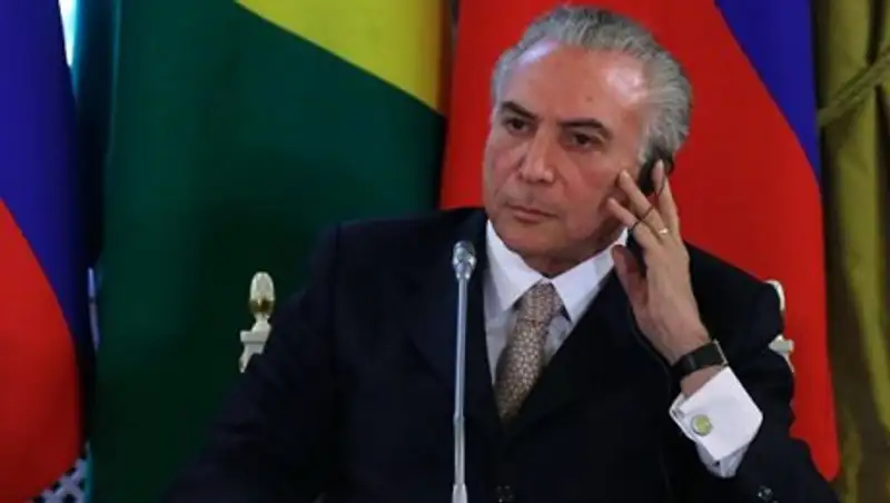 На президента Бразилии обрушились с критикой из-за поздравления с 8 Марта