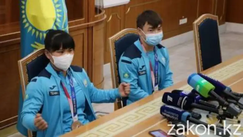 Сон и Чиншанло получат от Федерации тяжелой атлетики новые автомобили