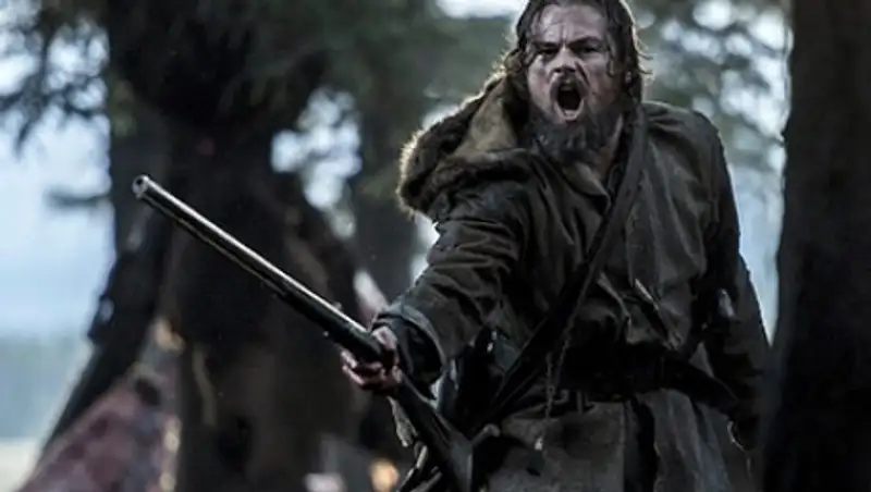 Киностудия опровергла слухи об изнасиловании Ди Каприо медведем