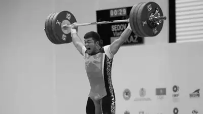 Илья Ильин выразил соболезнования семье Владимира Седова , фото - Новости Zakon.kz от 28.06.2023 10:27