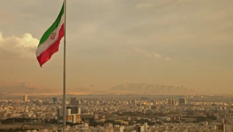 Глава МИД Ирана приветствовал принятие МАГАТЭ резолюции по ИЯП