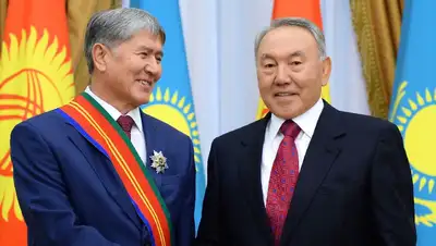 Нурсултан Назарбаев, Алмазбек Атамбаев