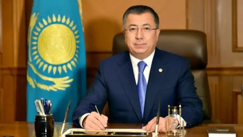 Ж.Туймебаев поздравил южноказахстанцев с Днем единства