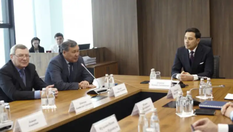 АО "КазТрансОйл" и профсоюзы подписали коллективный договор