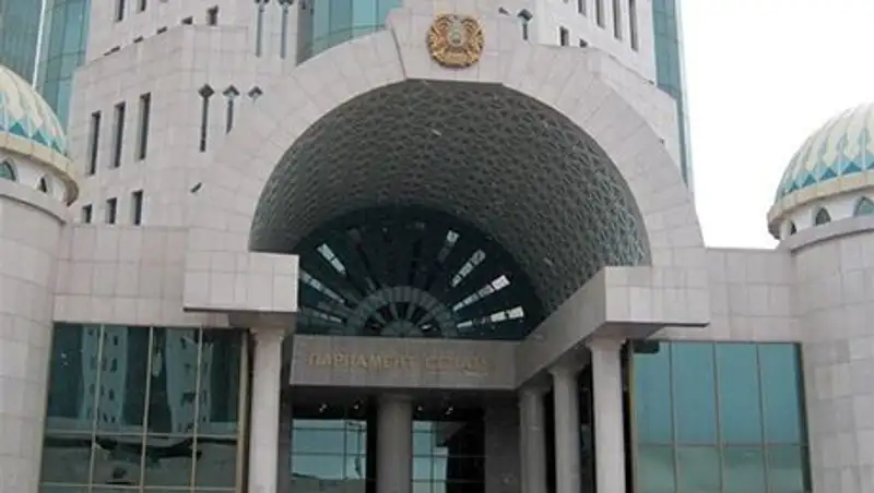 ЦИК Казахстана зарегистрировала 53 кандидата в депутаты сената