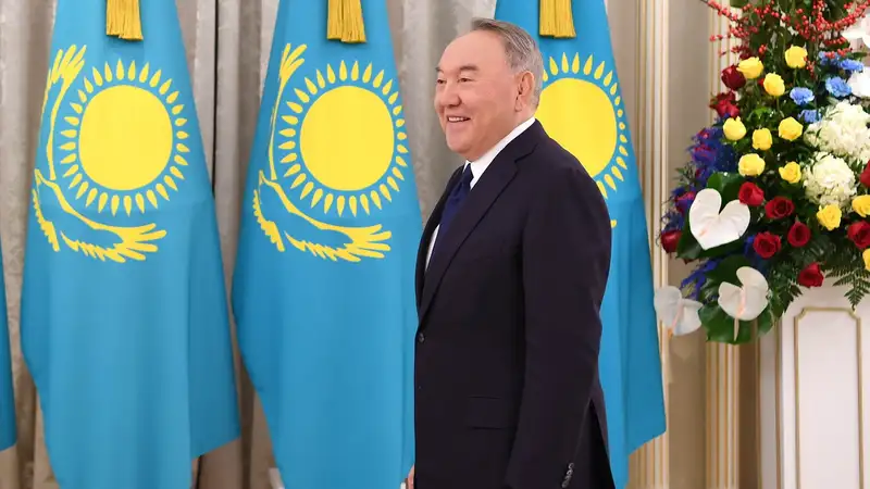 Почему памятник Нурсултану Назарбаеву убрали из экспозиции Национального музея