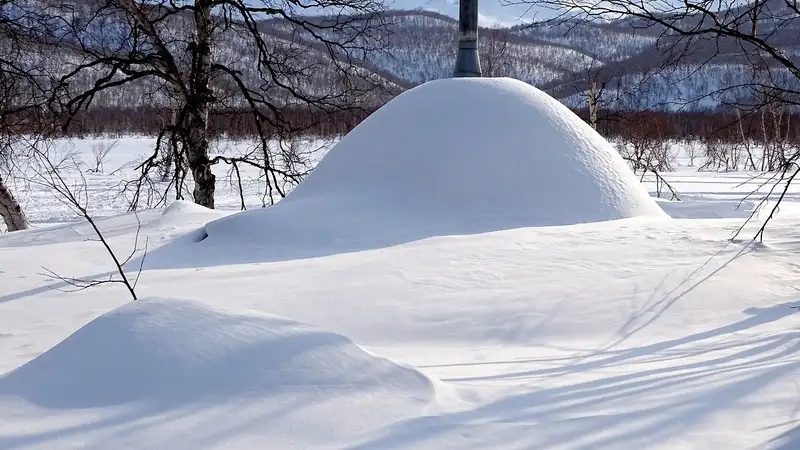 Село в Жамбылской области засыпало снегом 