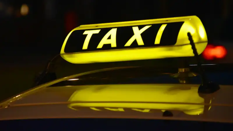 Конфликт имама и таксиста обсуждают в Казнете