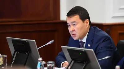 Казахстан Смаилов премьер-министр