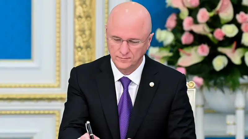 Роман Скляр временно возглавил правительство Казахстана