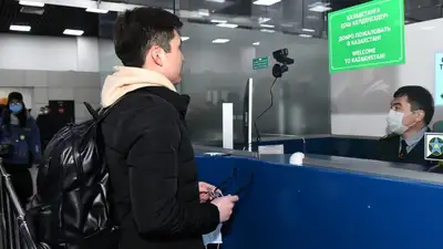 Когда паспортный контроль в аэропортах Казахстана станет бесконтактным