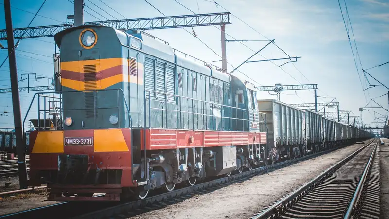 Железнодорожные вагоны Покупку ж/д вагонов за счет ЕНПФ объяснил министр экономики