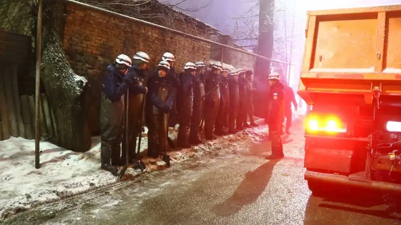 В ДЧС Алматы назвали предварительные причины схода оползня, фото - Новости Zakon.kz от 08.02.2024 07:07