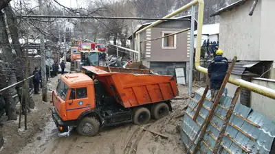 Оползень в Алматы: жители микрорайона Тау-Самал боятся за свои жизни