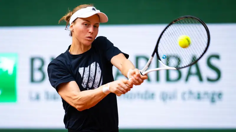 Людмила Самсонова стала первой полуфиналисткой турнира в Абу-Даби