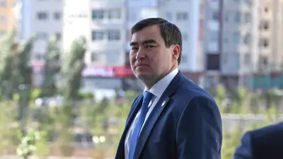 Казахстан МЧС министр Чингис Аринов