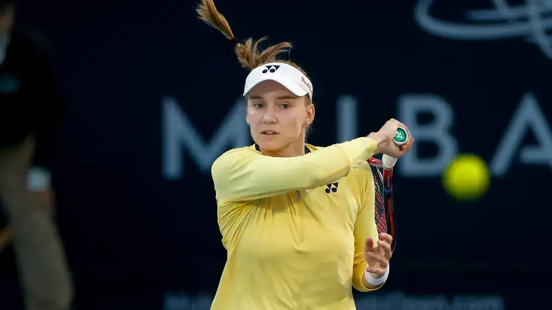 Елена Рыбакина вышла в полуфинал турнира в Абу-Даби