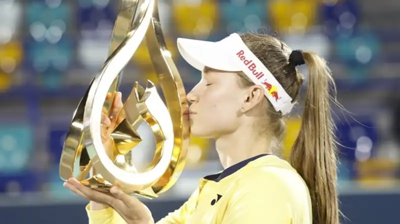 Елена Рыбакина прокомментировала свою победу на турнире WTA-500 в Абу-Даби 