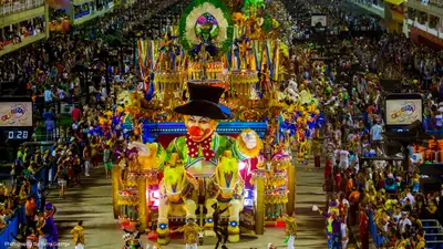 Февральские карнавалы и фестивали мира