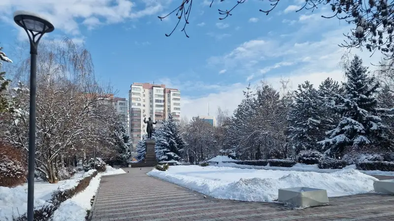 В Алматы впервые реконструировали сквер Журналистов