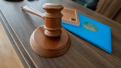 В Атырау суд огласил приговор поджигателю иномарки известного журналиста