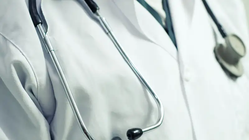 Во Франции впервые вылечили ребенка с неизлечимой формой рака мозга