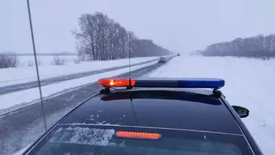 Автодороги закрыты из-за непогоды в девяти областях Казахстана, фото - Новости Zakon.kz от 17.02.2024 18:16