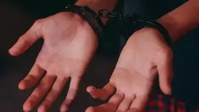 В центре Алматы полиция задержала пьянного водителя с наркотиками , фото - Новости Zakon.kz от 17.02.2024 19:23