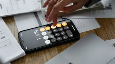 Как оплачивать дни, когда работник выходит на работу, находясь на больничном, фото - Новости Zakon.kz от 19.02.2024 16:34