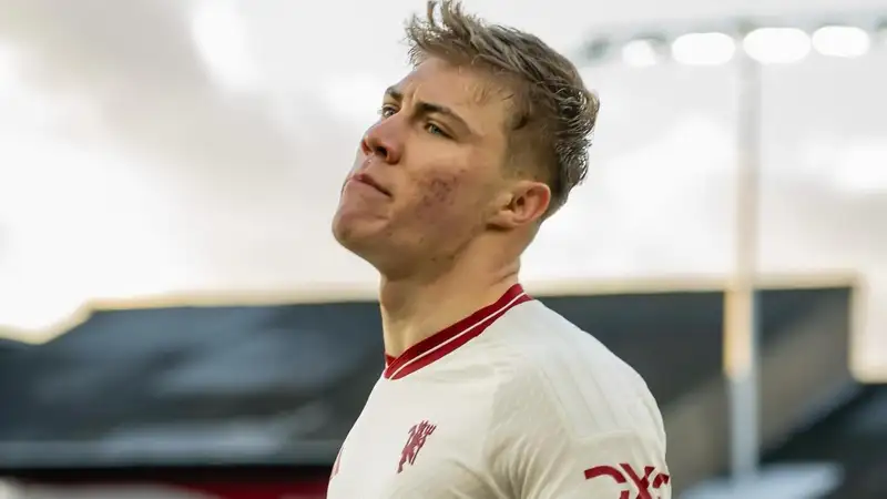 Игрок "МЮ" Хейлунд оформил три рекорда в матче АПЛ