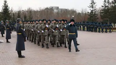 Сколько казахстанцев призовут в армию на срочную службу