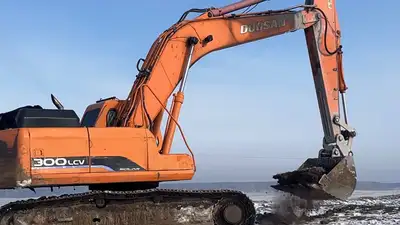 Третьи сутки устраняют аварию на трубопроводе в Павлодарской области, фото - Новости Zakon.kz от 24.02.2024 18:49