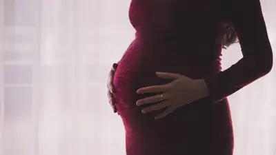 Беременная седьмым ребенком многодетная мать из Актобе пытается доказать, что жива 