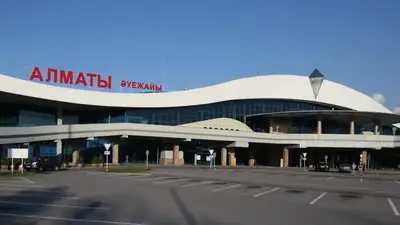 Как в Алматы будут бороться с таксистами у аэропорта