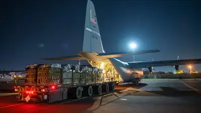 самолет ВВС США, гуманитарная помощь