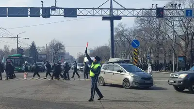 Полиция Алматы переведена на усиленный вариант несения службы после землетрясения, фото - Новости Zakon.kz от 04.03.2024 12:43