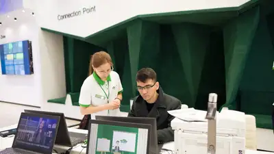 Сотрудники ЦОНов &quot;переехали&quot; в супермаркеты и ТРЦ, фото - Новости Zakon.kz от 04.03.2024 16:10