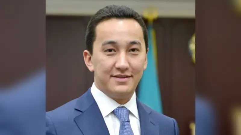 Новый депутат Мажилиса принес присягу