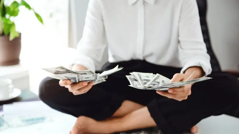 Как привлечь деньги каждому знаку зодиака, рассказали астрологи