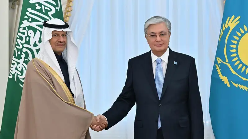 Токаев встретился с министром энергетики Саудовской Аравии