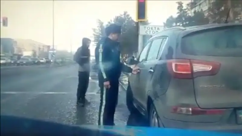 В Караганде помогли мужчине, получившему инсульт за рулем