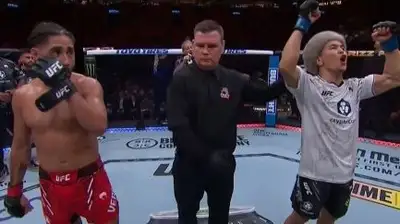 Казахстанец Алмабаев победил американца Си Джея Вергару на турнире UFC 299, фото - Новости Zakon.kz от 10.03.2024 05:01