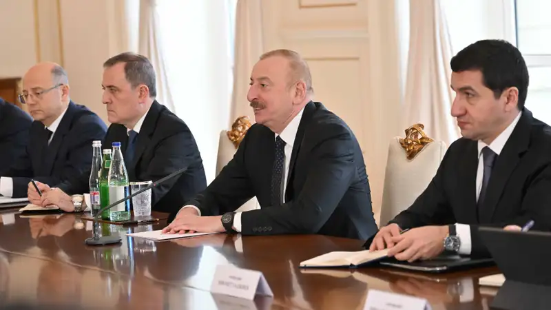 Алиев поблагодарил Токаева за помощь в деле восстановления Карабаха, фото - Новости Zakon.kz от 11.03.2024 16:49