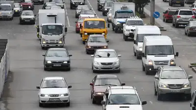 Гигантские пробки на трассе Алматы – Бишкек, фото - Новости Zakon.kz от 11.03.2024 11:33