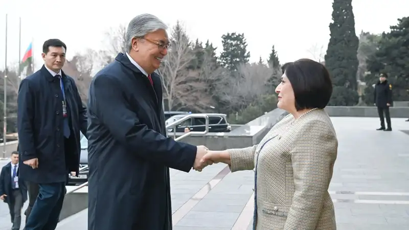 Токаев встретился с председателем Милли Меджлиса Азербайджана