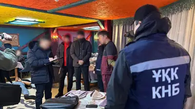 90-е в Бурабае: КНБ заявил о задержании членов преступной группировки, фото - Новости Zakon.kz от 12.03.2024 09:13