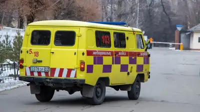 пострадавшие рабочие требуют оплатить их лечение, фото - Новости Zakon.kz от 13.03.2024 22:31